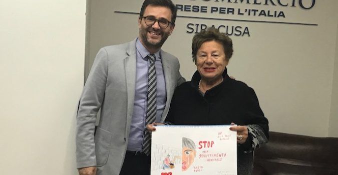 Siracusa, Confcommercio e Unicef insieme per i diritti dei bambini: una mostra itinerante con 100 disegni che popoleranno le vetrine delle aziende