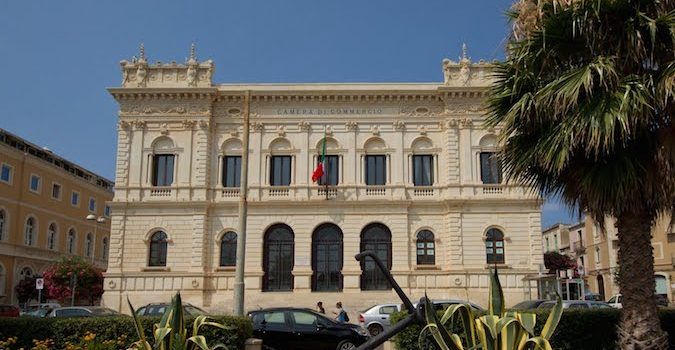 Attività produttive Incontro in Camera di commercio tra le associazioni di categoria di Siracusa ed il presidente Pietro Agen