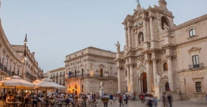 Turismo a Siracusa, l`analisi di Confcommercio: “rallentamento ma non calo dei flussi. Si riparta dalla pianificazione e dalla lotta all`abusivismo”